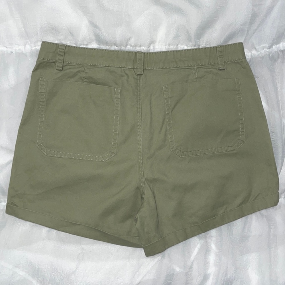 Forever 21 Khaki Shorts Girls Size 13/14 - Picture 5 of 8